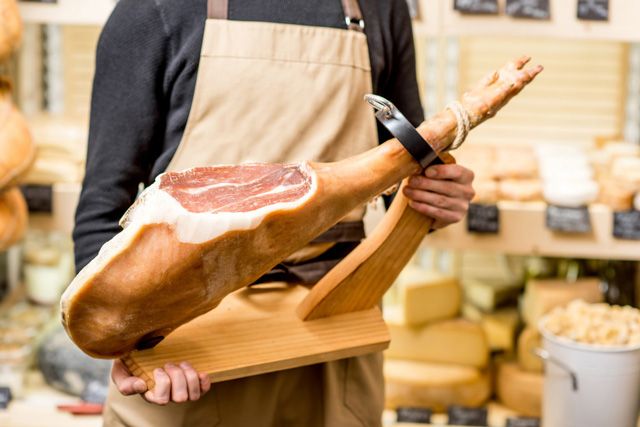 Qué soporte jamonero comprar
